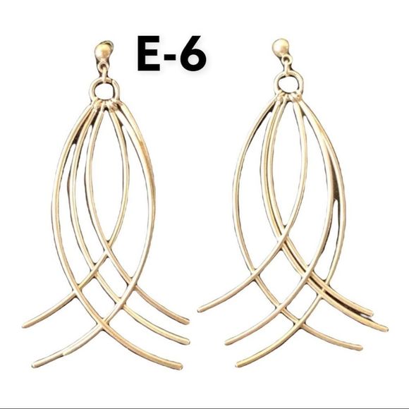Jewelry - Silver Post Dangling Earrings New